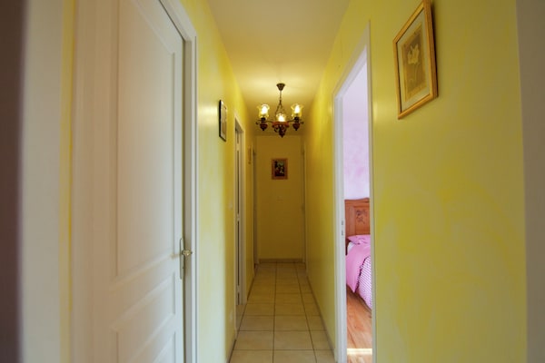 Foto van Prachtig vakantiehuis vlakbij meer en bos - Vakantiehuis in Savignac-Ledrier - Landing