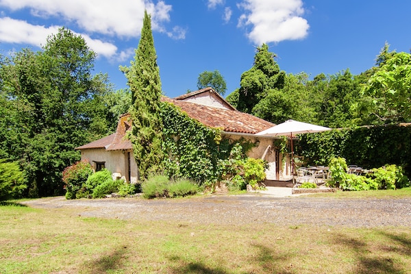 Foto van Herenhuis in Bourgnac met tuin - Vakantiehuis in Bourgnac - ExteriorSummer