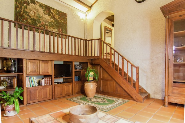 Foto van Herenhuis in Bourgnac met tuin - Vakantiehuis in Bourgnac - LivingRoom