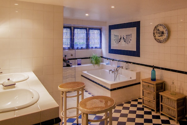 Foto van Herenhuis in Bourgnac met tuin - Vakantiehuis in Bourgnac - BathRoom