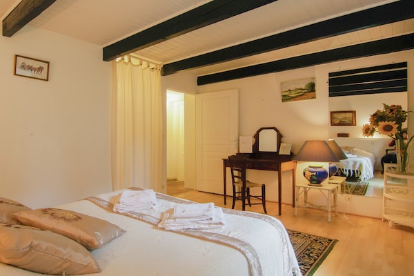 Foto van Herenhuis in Bourgnac met tuin - Vakantiehuis in Bourgnac - BedRoom