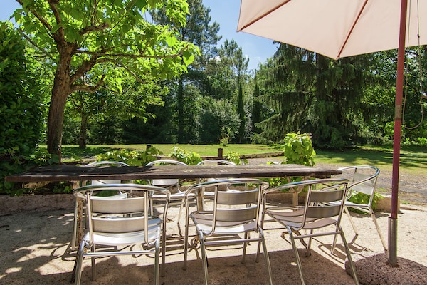 Foto van Vakantiehuis in Bourgnac met privézwembad - Vakantiehuis in Bourgnac - TerraceBalcony