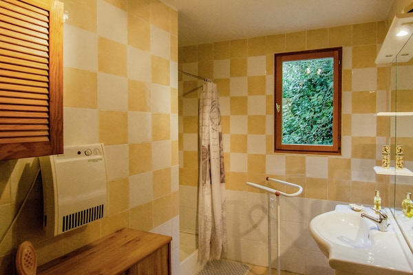 Foto van Vakantiehuis in Bourgnac met privézwembad - Vakantiehuis in Bourgnac - BathRoom
