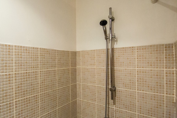 Foto van Vakantiehuis in Bourgnac met privézwembad - Vakantiehuis in Bourgnac - BathRoom