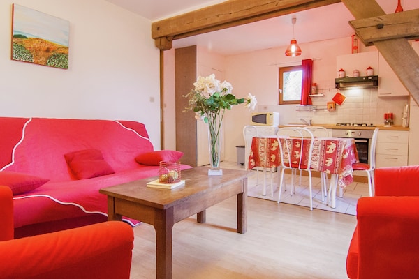 Foto van Vakantiehuis in Bourgnac met privézwembad - Vakantiehuis in Bourgnac - LivingRoom