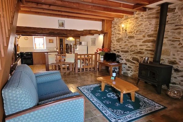 Foto van Authentiek landgoed in de Dordogne met zwembad. - Vakantiehuis in Saint-Saud-Lacoussière - LivingRoom