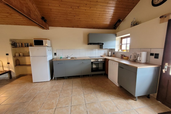 Foto van Authentiek landgoed in de Dordogne met zwembad. - Vakantiehuis in Saint-Saud-Lacoussière - Kitchen