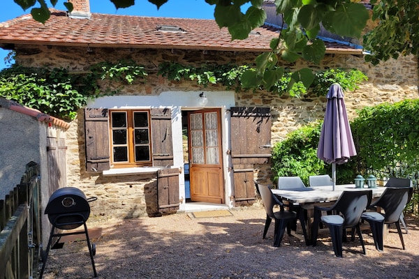 Foto van Authentiek landgoed in de Dordogne met zwembad. - Vakantiehuis in Saint-Saud-Lacoussière - PoolOfHouse