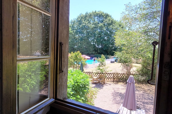 Foto van Authentiek landgoed in de Dordogne met zwembad. - Vakantiehuis in Saint-Saud-Lacoussière - ViewSummer