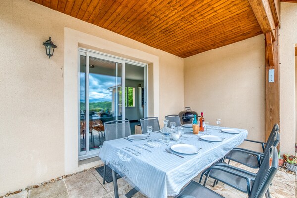 Foto van Villa in Aquitaine met Zwembad & BBQ - Vakantiehuis in Sainte foy de Longas - TerraceBalcony