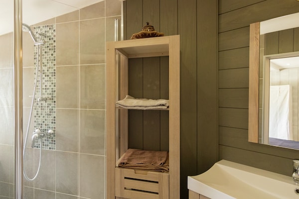 Foto van Villa in Saint-Nexans met verwarmd privézwembad - Vakantiehuis in Saint-Nexans - BathRoom