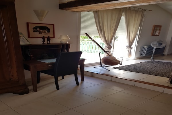 Foto van Villa in Saint-Nexans met verwarmd privézwembad - Vakantiehuis in Saint-Nexans - LivingRoom
