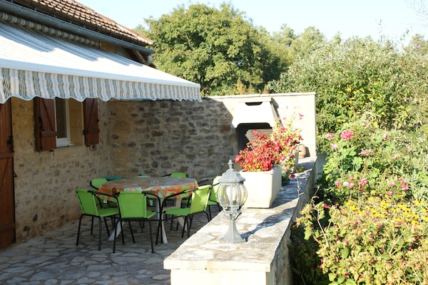 Foto van Vakantiehuis met zwembad, omheinde tuin - Vakantiehuis in Saint Pompon - TerraceBalcony