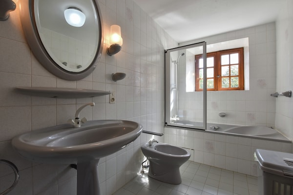 Foto van Historische Dordogne-ontsnapping - Vakantiehuis in Loubejac - BathRoom