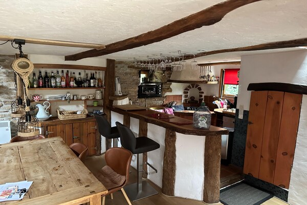 Foto van Familie vakantiehuis met zwembad - Vakantiehuis in Coray - Kitchen