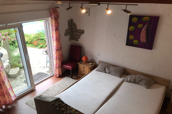 Foto van Familie vakantiehuis met zwembad - Vakantiehuis in Coray - BedRoom