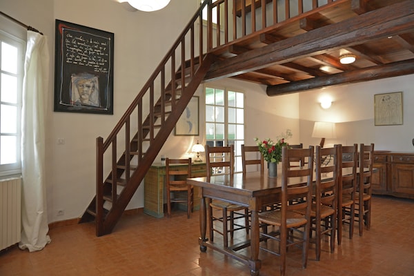 Foto van Elegant herenhuis in de Provence - Vakantiehuis in Beaucaire - DiningRoom