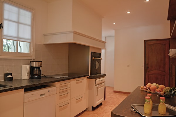 Foto van Elegant herenhuis in de Provence - Vakantiehuis in Beaucaire - Kitchen