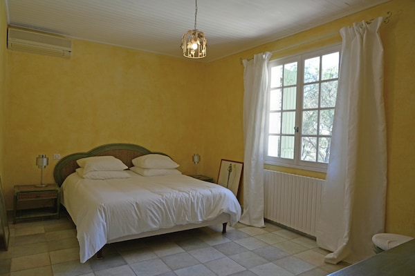 Foto van Elegant herenhuis in de Provence - Vakantiehuis in Beaucaire - BedRoom