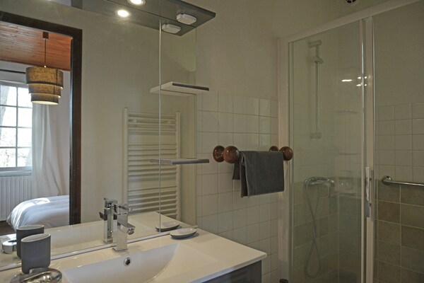 Foto van Elegant herenhuis in de Provence - Vakantiehuis in Beaucaire - BathRoom