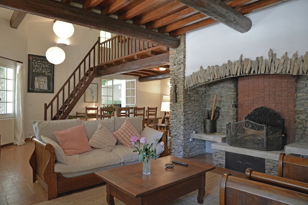 Foto van Elegant herenhuis in de Provence - Vakantiehuis in Beaucaire - LivingRoom