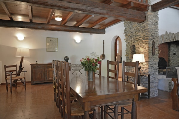Foto van Elegant herenhuis in de Provence - Vakantiehuis in Beaucaire - DiningRoom