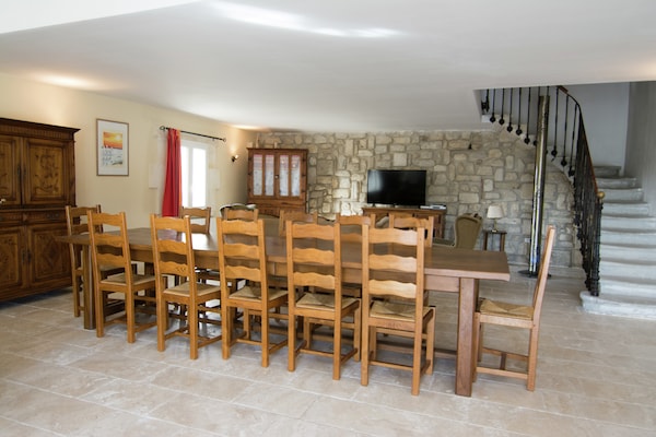 Foto van Wijngaardvilla in Montfrin - Vakantiehuis in Montfrin - DiningRoom