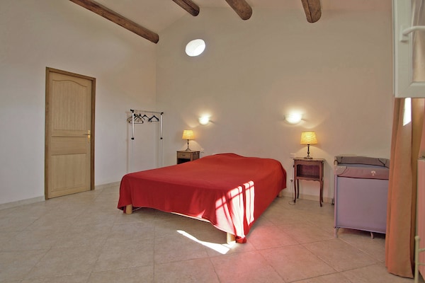 Foto van Wijngaardvilla in Montfrin - Vakantiehuis in Montfrin - BedRoom