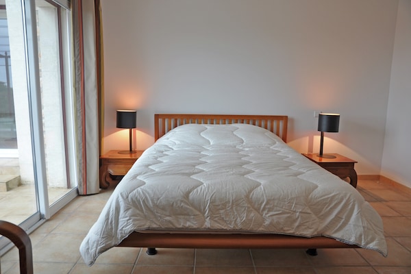 Foto van Vakantiehuis met uitzicht en privé zwembad - Vakantiehuis in Saint-Ambroix - BedRoom