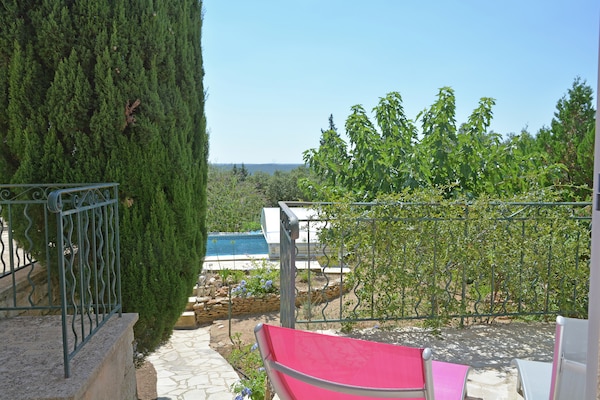 Foto van Saint-Maximin: zwembad en rust - Vakantiehuis in Saint-Maximin - ViewSummer