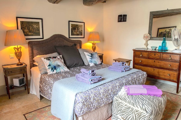 Foto van Appartement met verwarmd zwembad in Uzès - Vakantiehuis in Uzès - BedRoom
