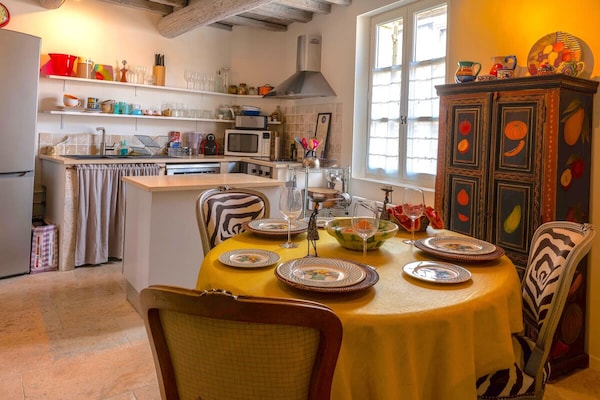 Foto van Appartement met verwarmd zwembad in Uzès - Vakantiehuis in Uzès - DiningRoom