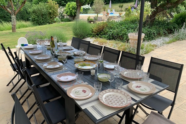 Foto van Luxe villa in Dordogne met zwembad & privacy - Vakantiehuis in Port-Sainte-Foy-et-Ponchapt - TerraceBalcony