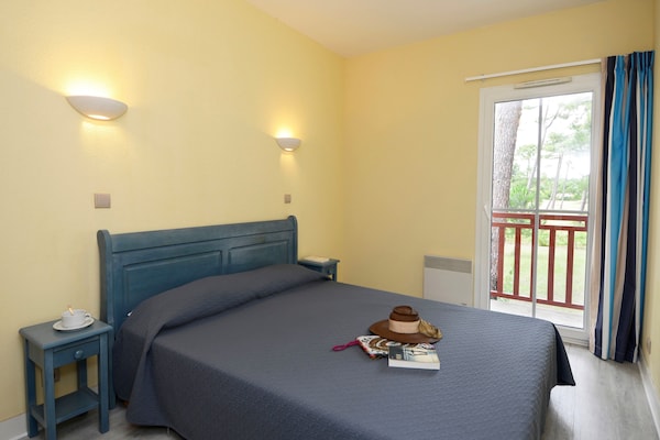 Foto van Villa in Frankrijk met Golfbaan & Zwembad - Vakantiehuis in Gujan Mestras - BedRoom