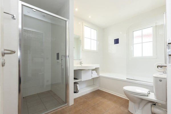 Foto van Villa in Frankrijk met Golfbaan & Zwembad - Vakantiehuis in Gujan Mestras - BathRoom