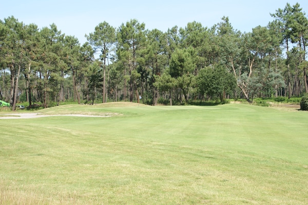 Foto van Villa in Frankrijk met Golfbaan & Zwembad - Vakantiehuis in Gujan Mestras - AreaSummer1KM