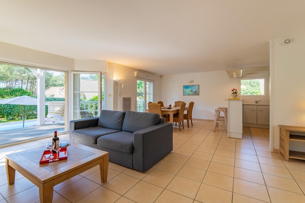 Foto van Villa voor 6 personen met zwembad - Vakantiehuis in Lacanau - LivingRoom