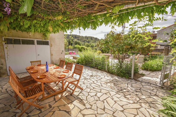 Foto van Vakantiehuis in Félines-Minervois met Zwembad - Vakantiehuis in Félines-Minervois - GardenSummer