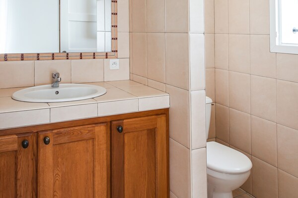 Foto van Ruim vakantiehuis in Aigues vives - Vakantiehuis in Aigues vives - BathRoom