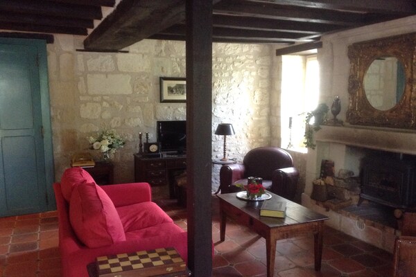 Foto van Schuilplaats aan de rivier in Cinais - Vakantiehuis in Cinais - LivingRoom