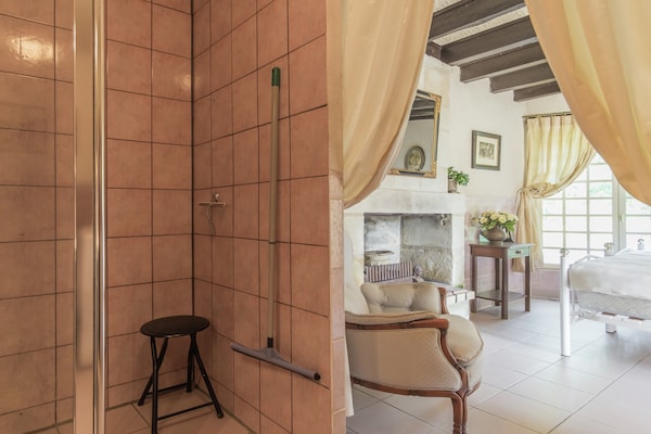 Foto van Schuilplaats aan de rivier in Cinais - Vakantiehuis in Cinais - BathRoom