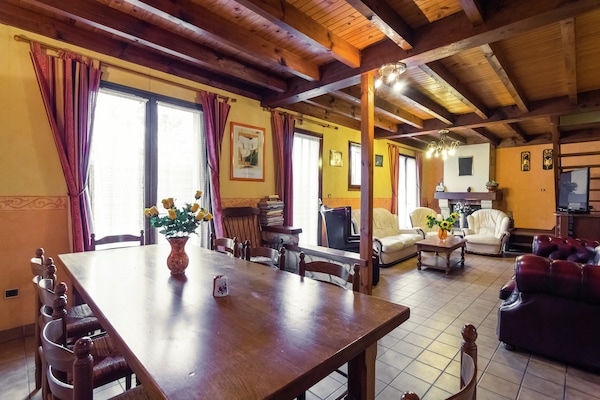Foto van Vakantiehuis met zwembad - Vakantiehuis in Ste-Eulalie en Born - DiningRoom