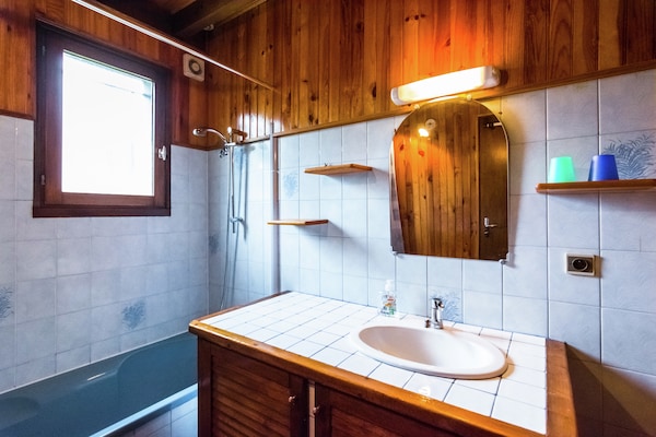 Foto van Vakantiehuis met zwembad - Vakantiehuis in Ste-Eulalie en Born - BathRoom