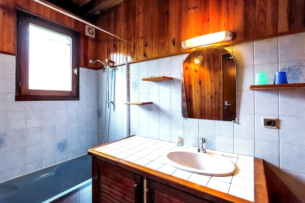 Foto van Vakantiehuis met zwembad - Vakantiehuis in Ste-Eulalie en Born - BathRoom