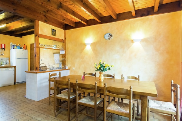 Foto van Vakantiehuis met zwembad - Vakantiehuis in Ste-Eulalie en Born - DiningRoom
