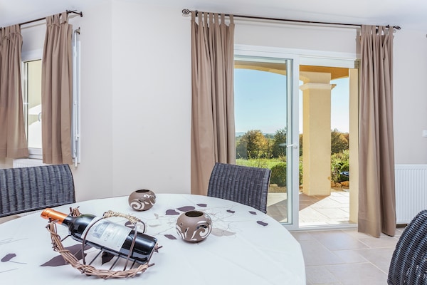 Foto van Villa in Cazals met zwembad en meer in de buurt - Vakantiehuis in Cazals - DiningRoom