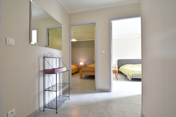Foto van Vakantiehuis met privé zwembad in Montcléra - Vakantiehuis in Montcléra - Landing