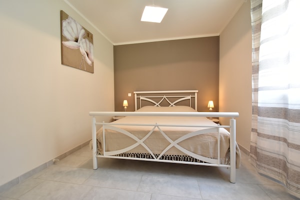 Foto van Vakantiehuis met privé zwembad in Montcléra - Vakantiehuis in Montcléra - BedRoom