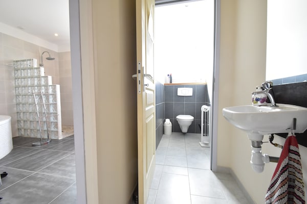 Foto van Vakantiehuis met privé zwembad in Montcléra - Vakantiehuis in Montcléra - BathRoom