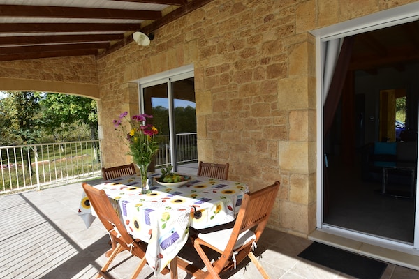 Foto van Vakantiehuis met privé zwembad in Montcléra - Vakantiehuis in Montcléra - TerraceBalcony